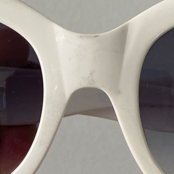 White Lacoste Sunglasses - Picture 7 of 8